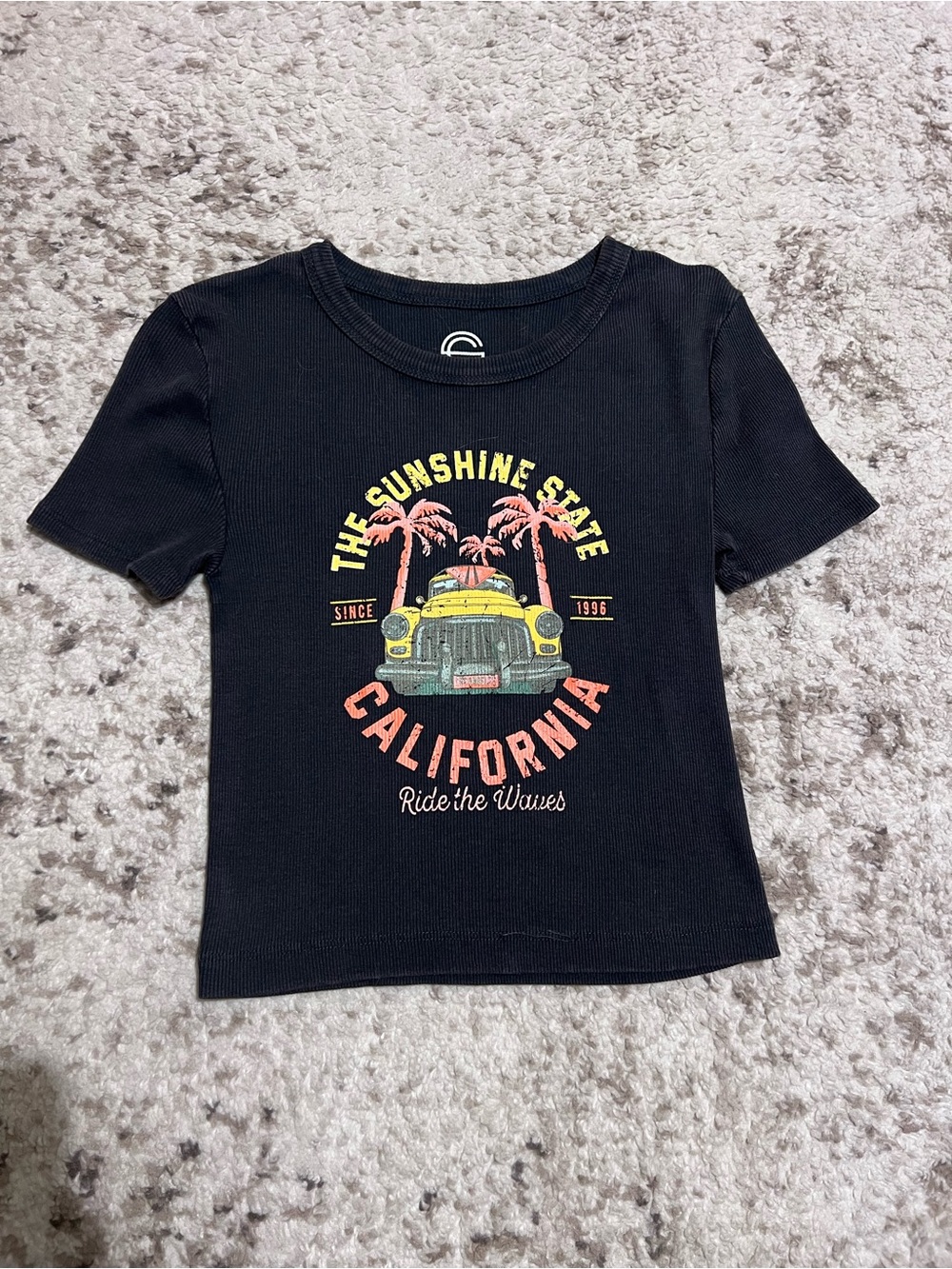 NWOT Social Culture The Sunshine State California Black Baby Tee Tshirt size XS